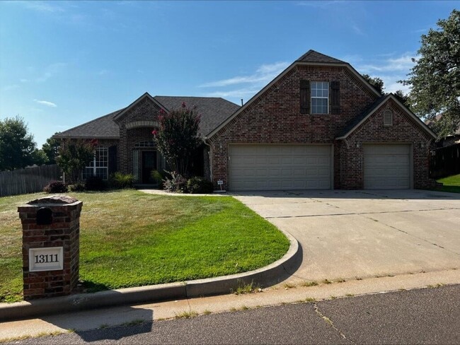property at 13111 Red Oak Dr