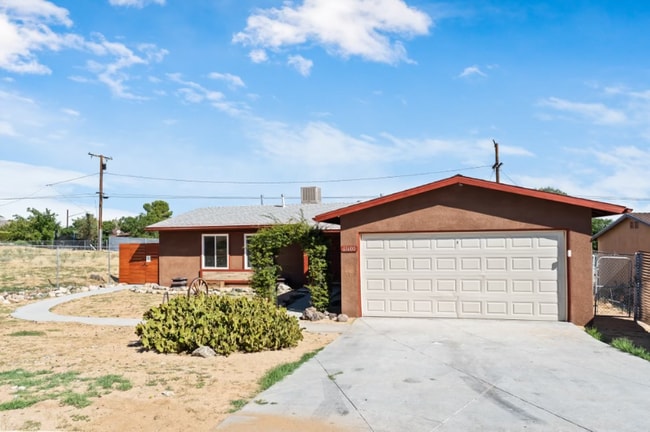 61600 Palm Vista Dr in Joshua Tree, CA - Foto de edificio - Building Photo