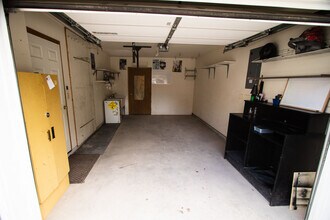 106 Spruce Ct, Unit Upstairs Apartment: Unit D2 in Ouray, CO - Building Photo - Building Photo
