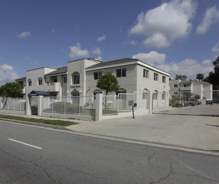 St. Mary's House in Northridge, CA - Building Photo