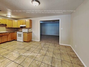 4102 N 71st Ln in Phoenix, AZ - Building Photo - Building Photo