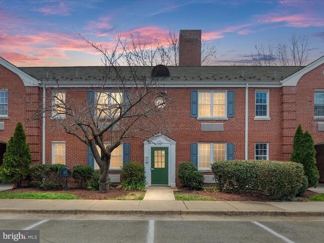 property at 3307 Commonwealth Ave