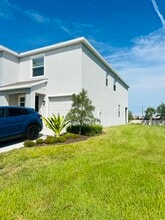 194 Mangrove Shade Cir in Apollo Beach, FL - Building Photo - Building Photo