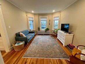 12 Rosemary St in Boston, MA - Building Photo - Building Photo