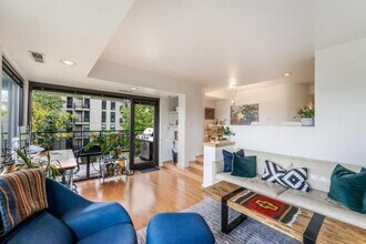 714 Bellevue Ave E in Seattle, WA - Building Photo - Building Photo