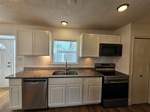 4273 Keys Dr in The Colony, TX - Foto de edificio - Building Photo
