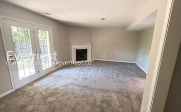 128 Rocky Ridge Dr in Helena, AL - Building Photo - Building Photo