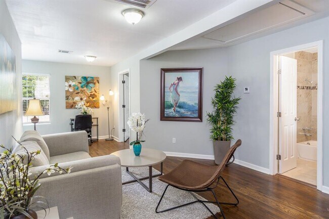 5205 Irvington Blvd-Unit -A in Houston, TX - Building Photo - Building Photo