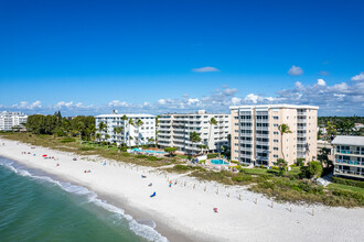 The Diplomat Club in Naples, FL - Building Photo - Building Photo