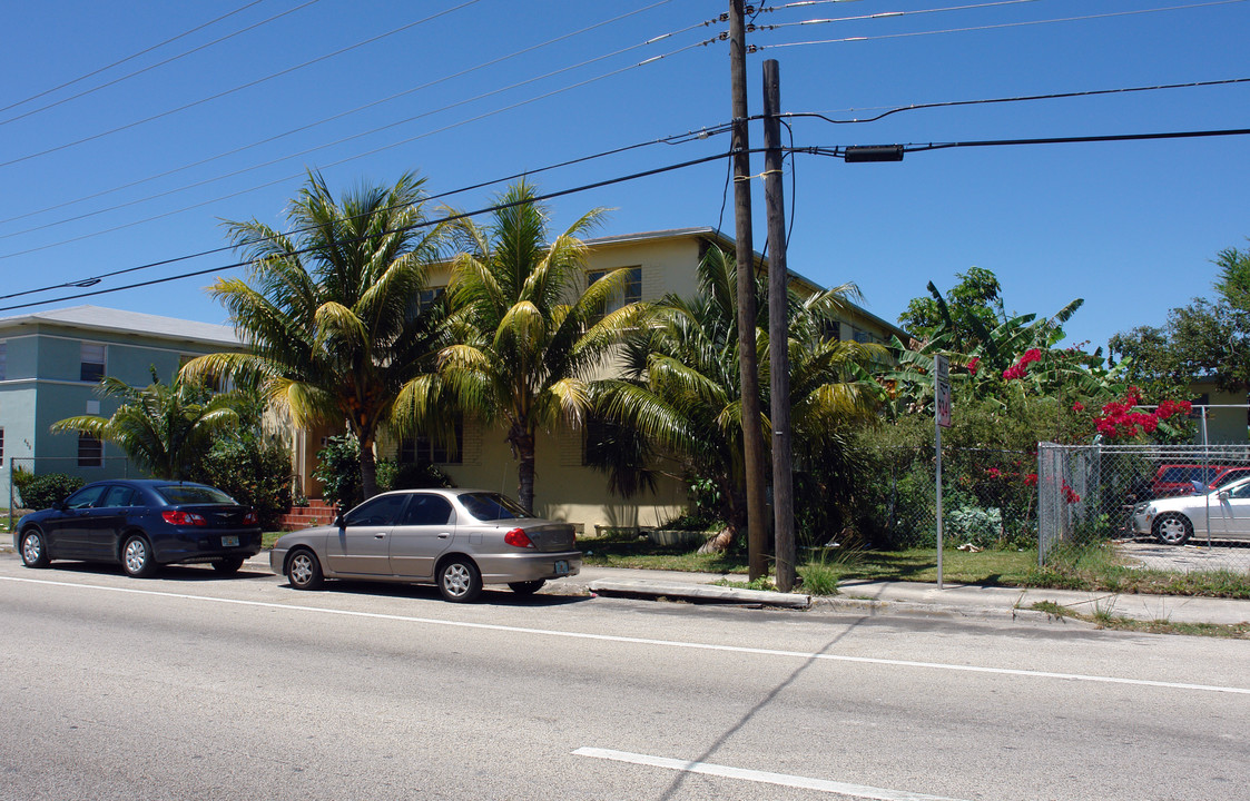 505 NE 82nd St in Miami, FL - Building Photo