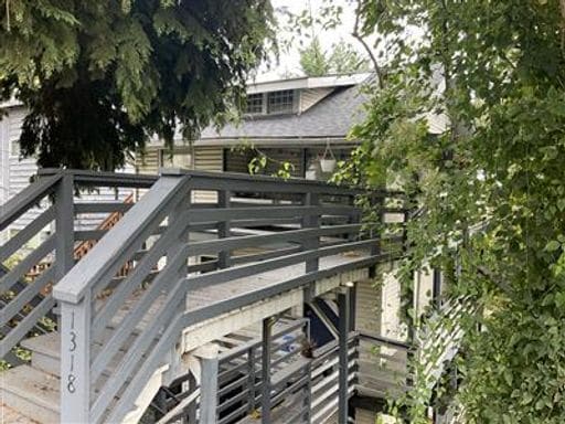 property at 1318 15th Ave S