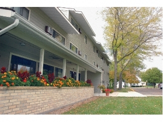 Highland Commons in Arlington, MN - Foto de edificio - Building Photo