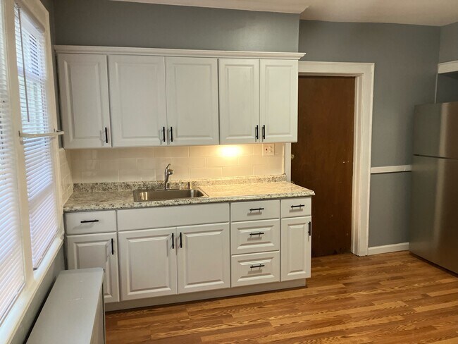 193 Branford St in Hartford, CT - Foto de edificio - Building Photo