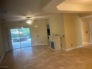 12398 Rock Ridge Ln in Ft. Myers, FL - Building Photo - Building Photo