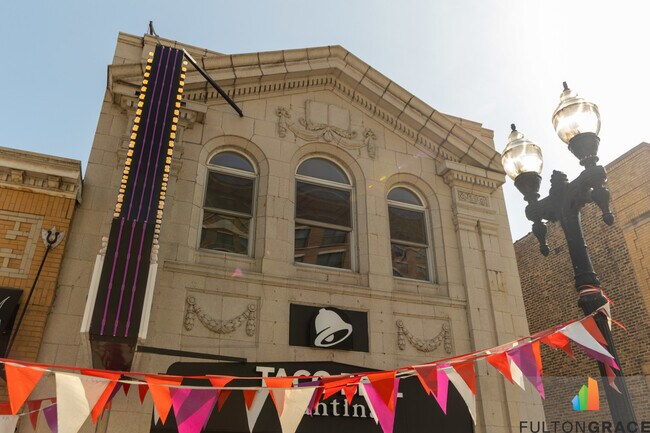 4437 N Broadway in Chicago, IL - Building Photo - Building Photo