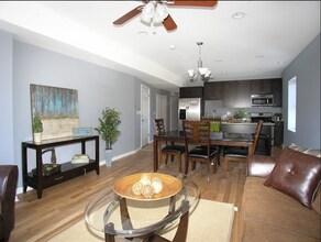 9224 S Laflin St in Chicago, IL - Building Photo - Building Photo