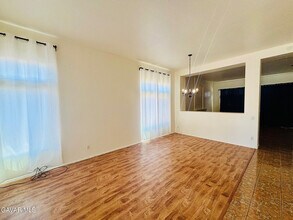 36753 37th St E in Palmdale, CA - Building Photo - Building Photo