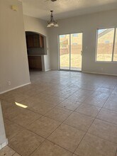 1607 Costilla Rd in Rio Rancho, NM - Building Photo - Building Photo