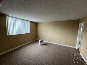 2760 Coconut Bay Ln, Unit 237 in Sarasota, FL - Foto de edificio - Building Photo