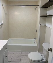 177 West St-Unit -4 in Hatfield, MA - Building Photo - Building Photo