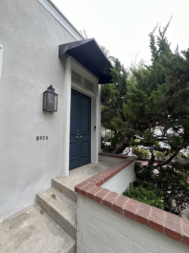 property at 8935 Dicks St