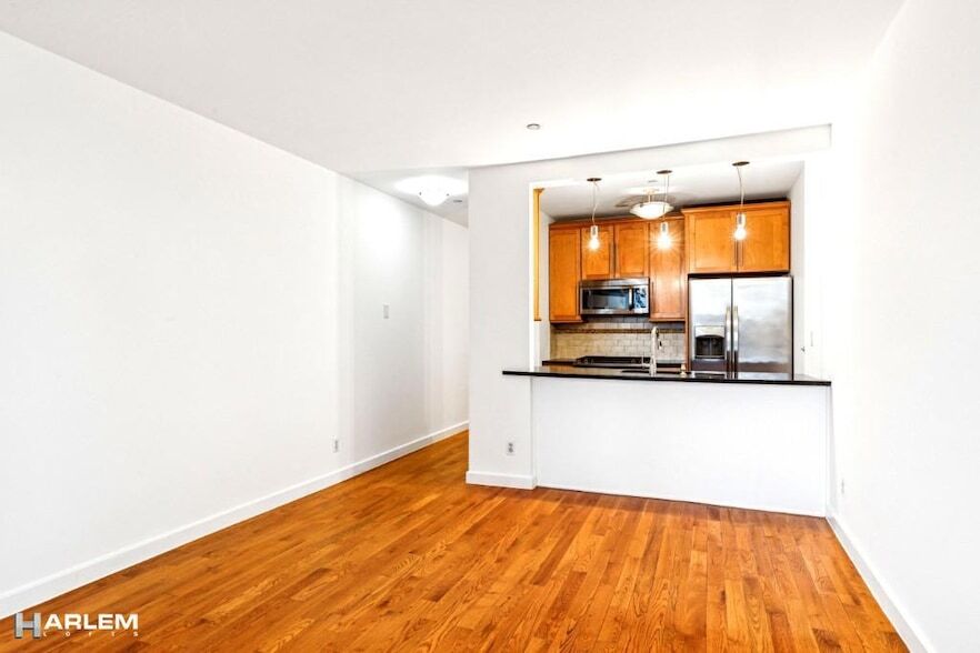 324 E 112th St, Unit 5B in New York, NY - Building Photo