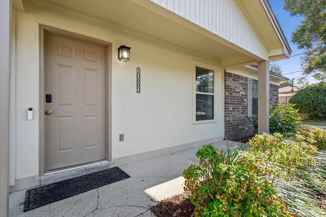 10663 Silver Creek Dr in Pensacola, FL - Building Photo - Building Photo