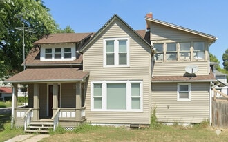 804 E 4th St in Fremont, NE - Building Photo