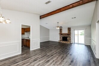 7401 Meadow Creek Dr in Fort Worth, TX - Building Photo - Building Photo