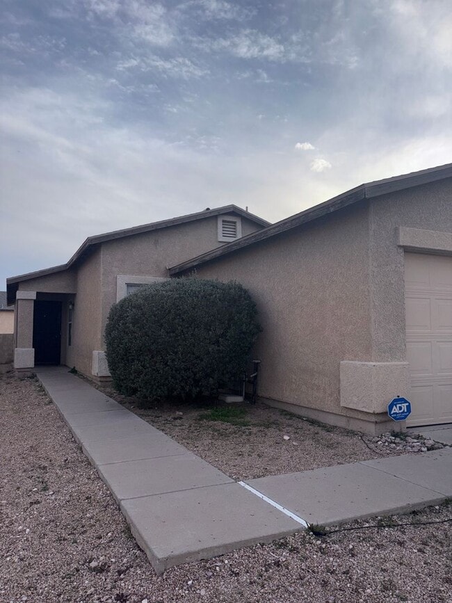 property at 3723 W Exton Ln