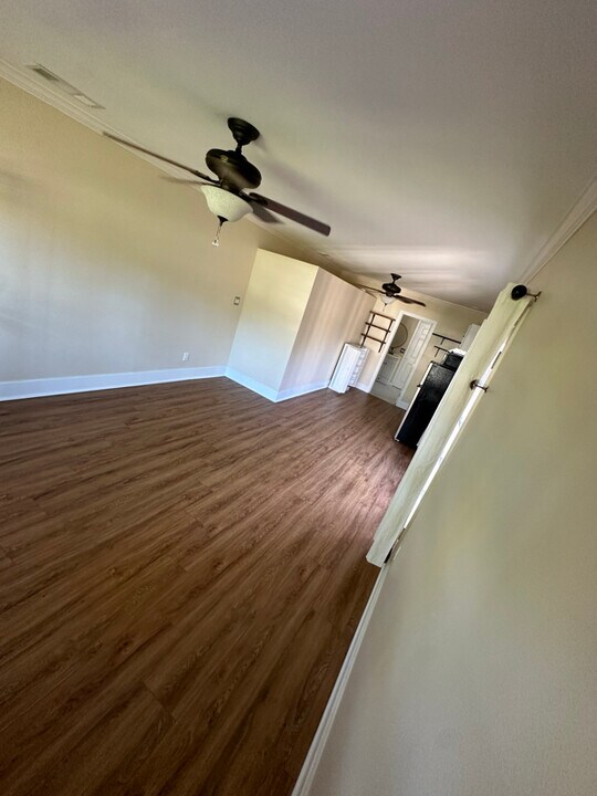 457 N Vista Bonita Ave in Glendora, CA - Building Photo
