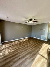 1126 Thomas Paine Dr in Harrisonburg, VA - Building Photo - Building Photo