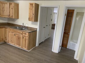 145-147-147 Elm St in West Pittston, PA - Building Photo - Building Photo