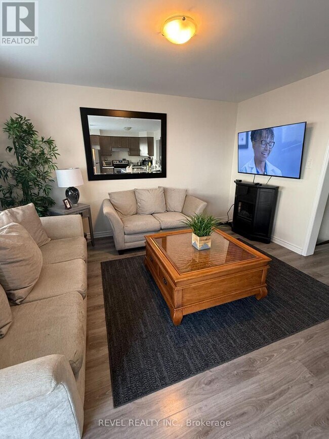 104 McMonies Dr in Hamilton, ON - Building Photo - Building Photo