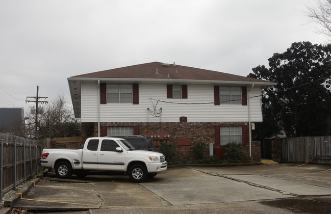 212 Pine St in Metairie, LA - Building Photo - Building Photo