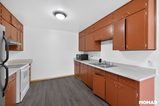 7733 McDougal Ave NE in Moses Lake, WA - Building Photo - Building Photo