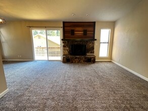 577 Blight Rd in Grass Valley, CA - Building Photo - Building Photo