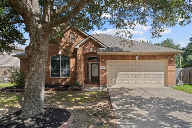 530 Lockland Ln in League City, TX - Foto de edificio - Building Photo