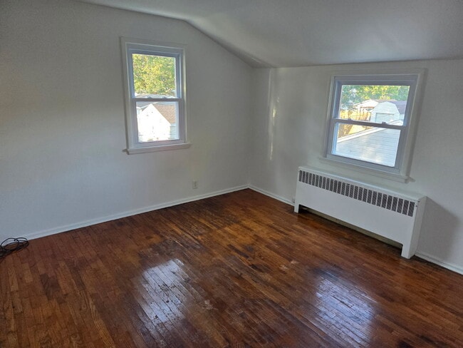 717 N Oakhill Ave in Janesville, WI - Building Photo - Building Photo