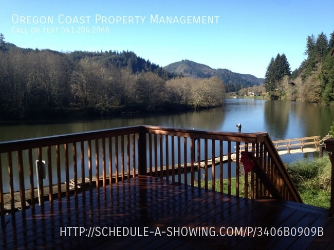 4262 Siletz Hwy in Lincoln City, OR - Foto de edificio - Building Photo