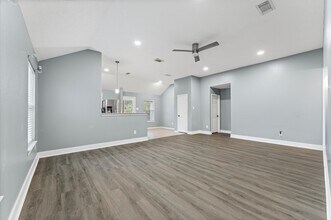 11919 Piney Bend Dr in Tomball, TX - Building Photo - Building Photo