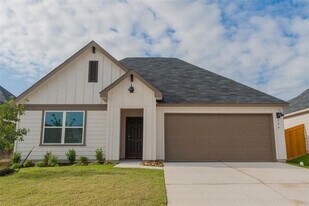 224 Las Lomas Dr in San Marcos, TX - Building Photo