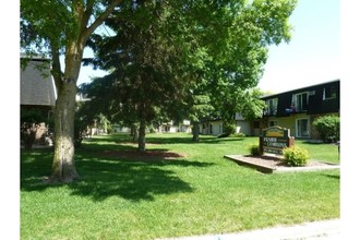 Prairie Commons Apartments in Prairie Du Sac, WI - Foto de edificio - Building Photo