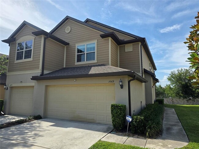 property at 1069 Pavia Dr