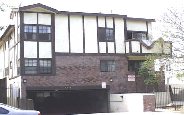 7309 Milwood Ave in Canoga Park, CA - Building Photo - Building Photo