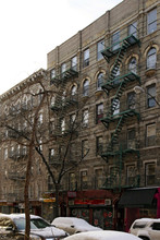 74 E 7th St in New York, NY - Foto de edificio - Building Photo