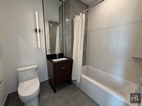 70-26 Queens Blvd in Queens, NY - Building Photo - Building Photo