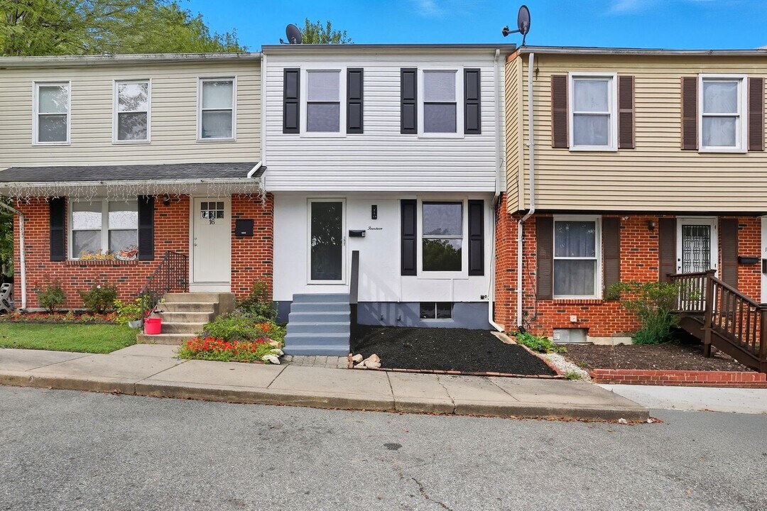 14 Waltham St in Newark, DE - Foto de edificio