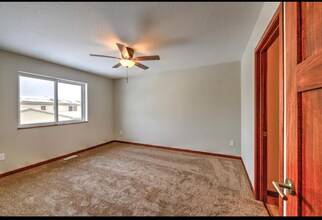 419 Sierra Pl in Roberts, WI - Foto de edificio - Building Photo