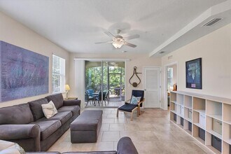 8312 Enclave Way in Sarasota, FL - Building Photo - Building Photo
